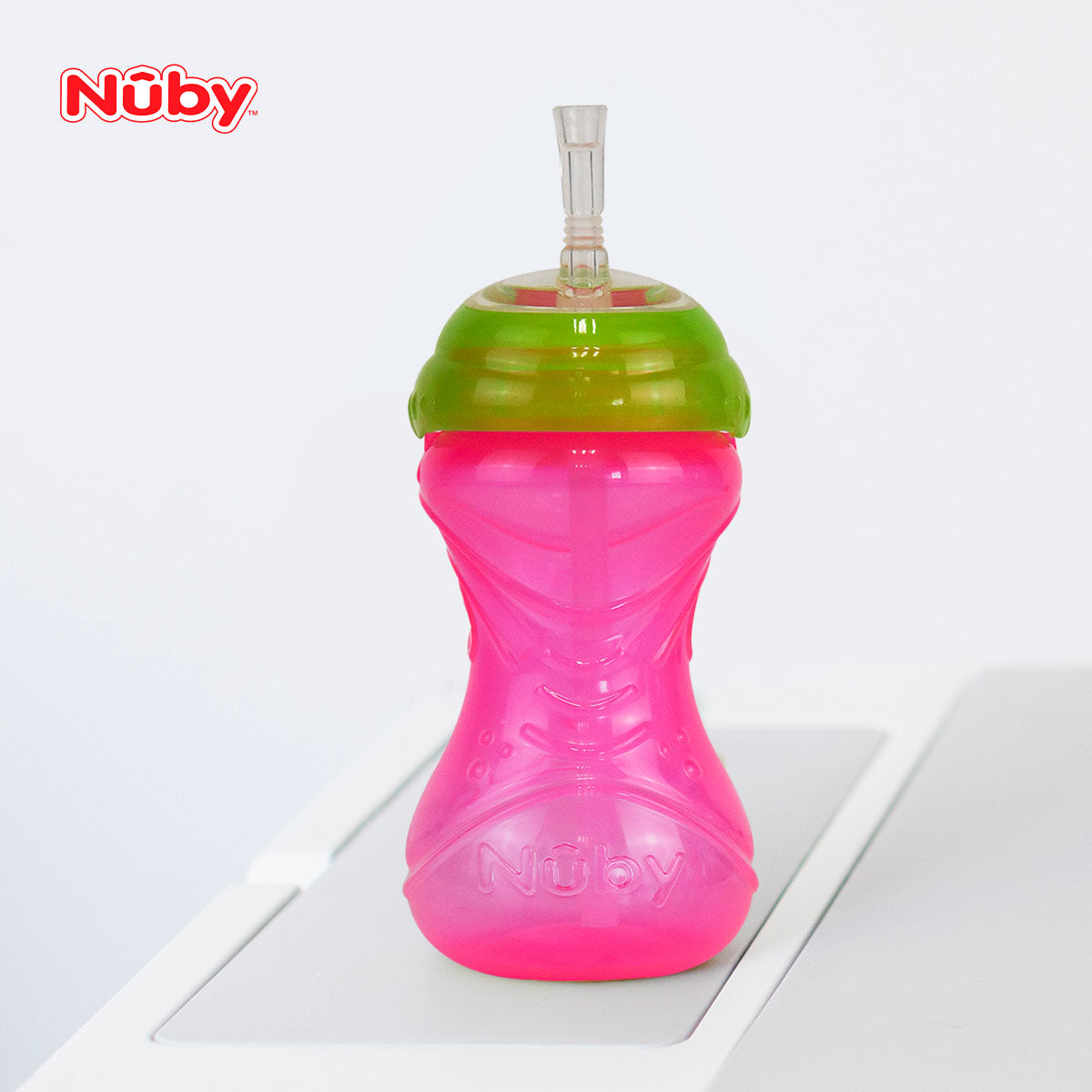 Vaso Nuby con Tapa y Popote para Niños, Color Fiusha.